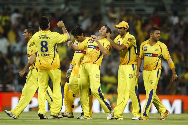 Chennai Super Kings' bowler Ben Hilfenhaus, third right, celebrates with teammates the dismissal of  Kolkata Knight Riders batsman Jacques Kallis, not seen, during their Indian Premier League (IPL) final cricket match in Chennai, India, Sunday, May 27, 2012.  (AP Photo/Aijaz Rahi)