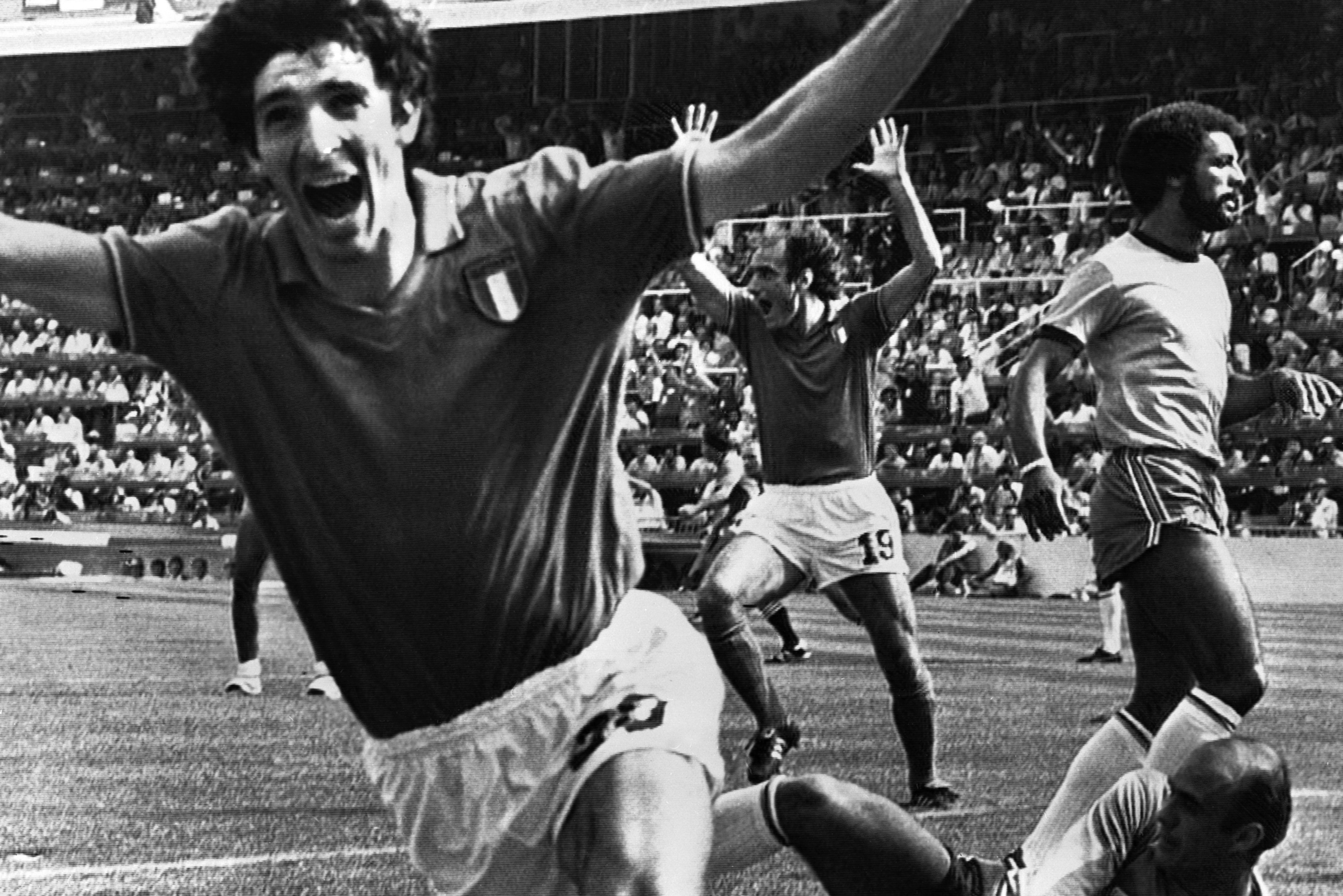 Paolo Rossi - Stats and titles won