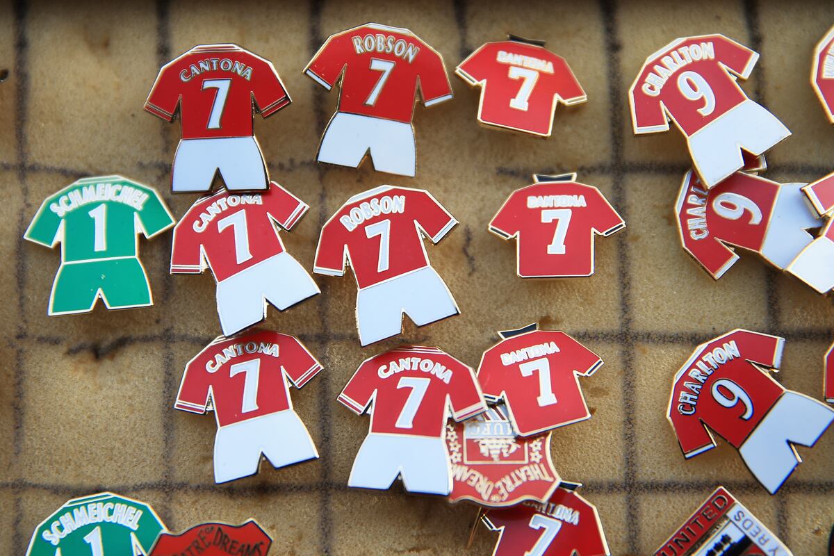 Football Fan in Bulgaria to Change His Name to Mr. Manchester United ...