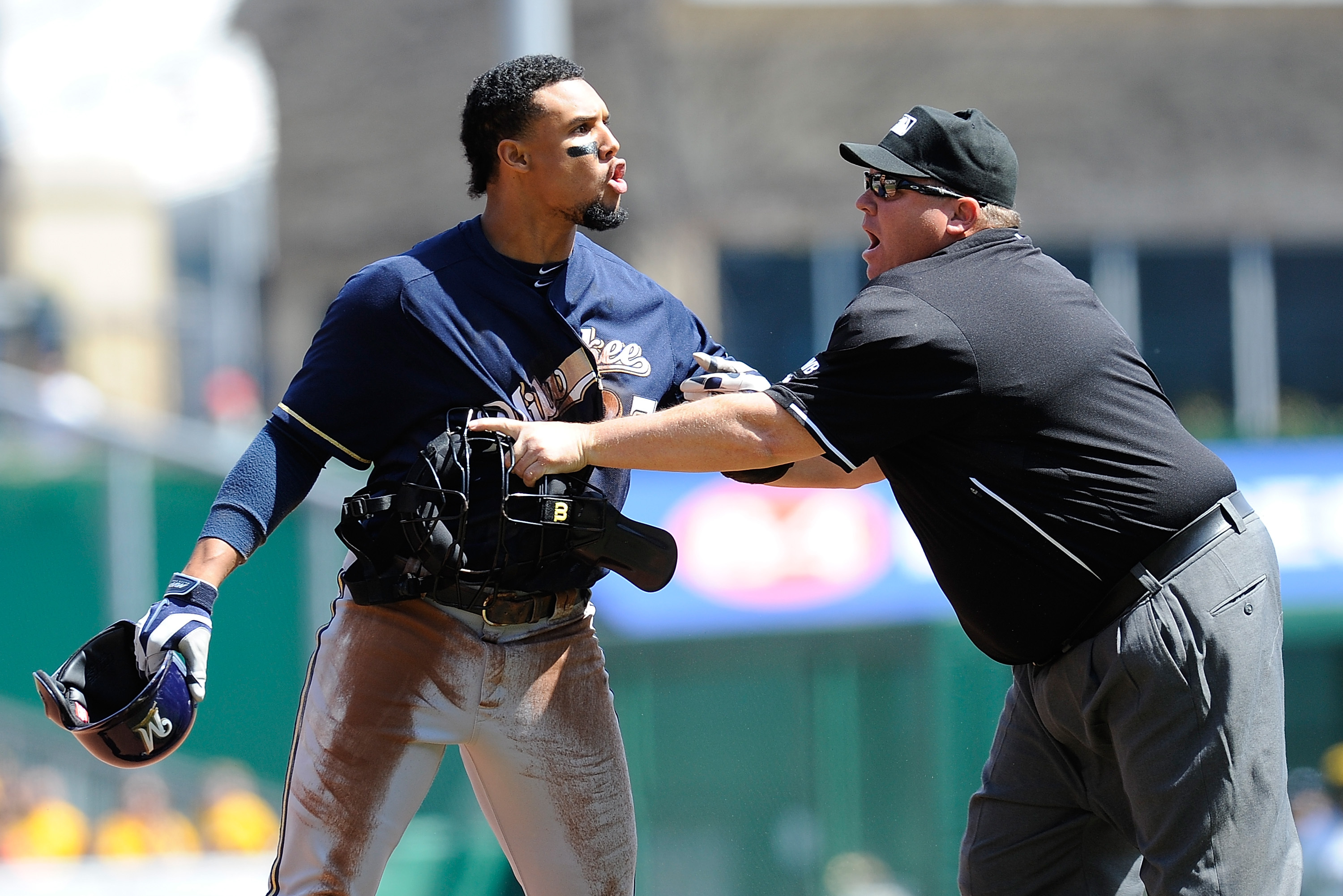 UPDATED: Carlos Gomez Contract: Brewers Extend Center Fielder For Three  Years, $24 Million - Brew Crew Ball