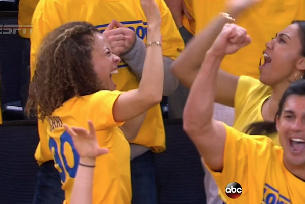 Stephen Currys Mom And Wife Go Wild After Warriors Star Hits 3Pointer