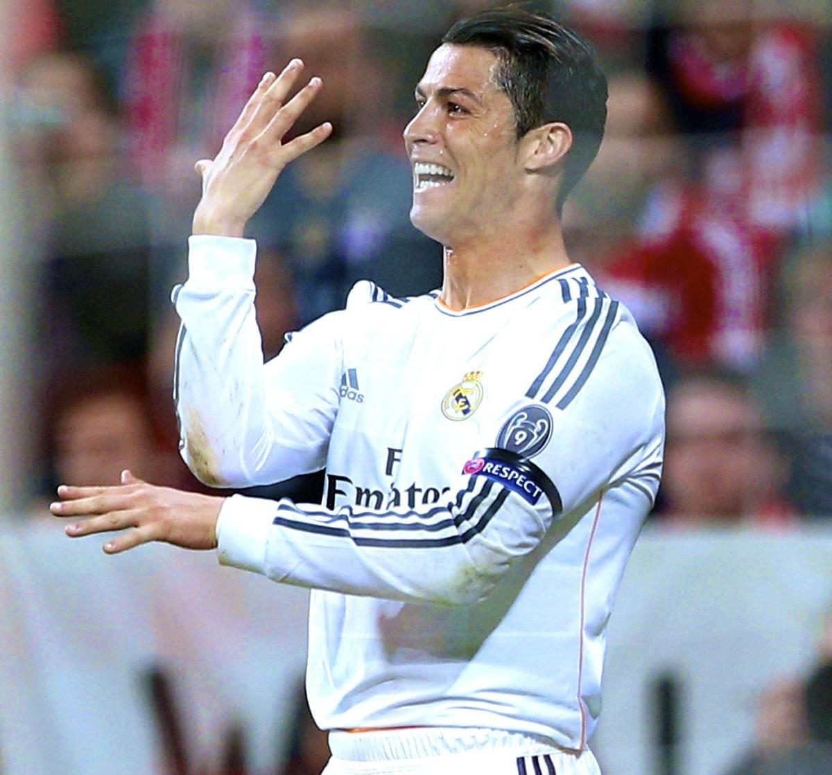Cristiano Ronaldo Breaks Lionel Messi's Champions League Goal Record ...
