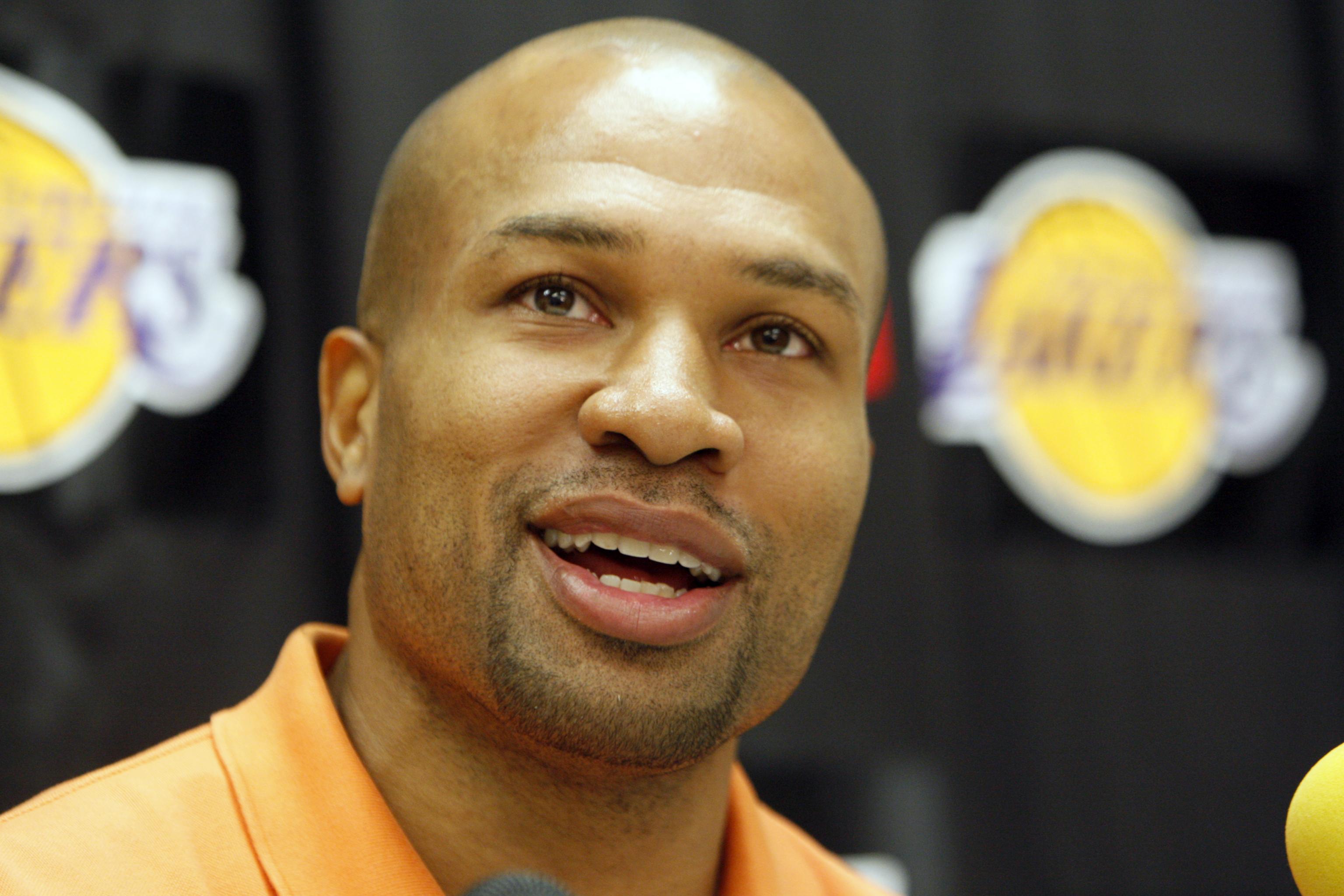 Derek Fisher mulling coaching possibilities with Los Angeles Lakers, Knicks  – Daily News
