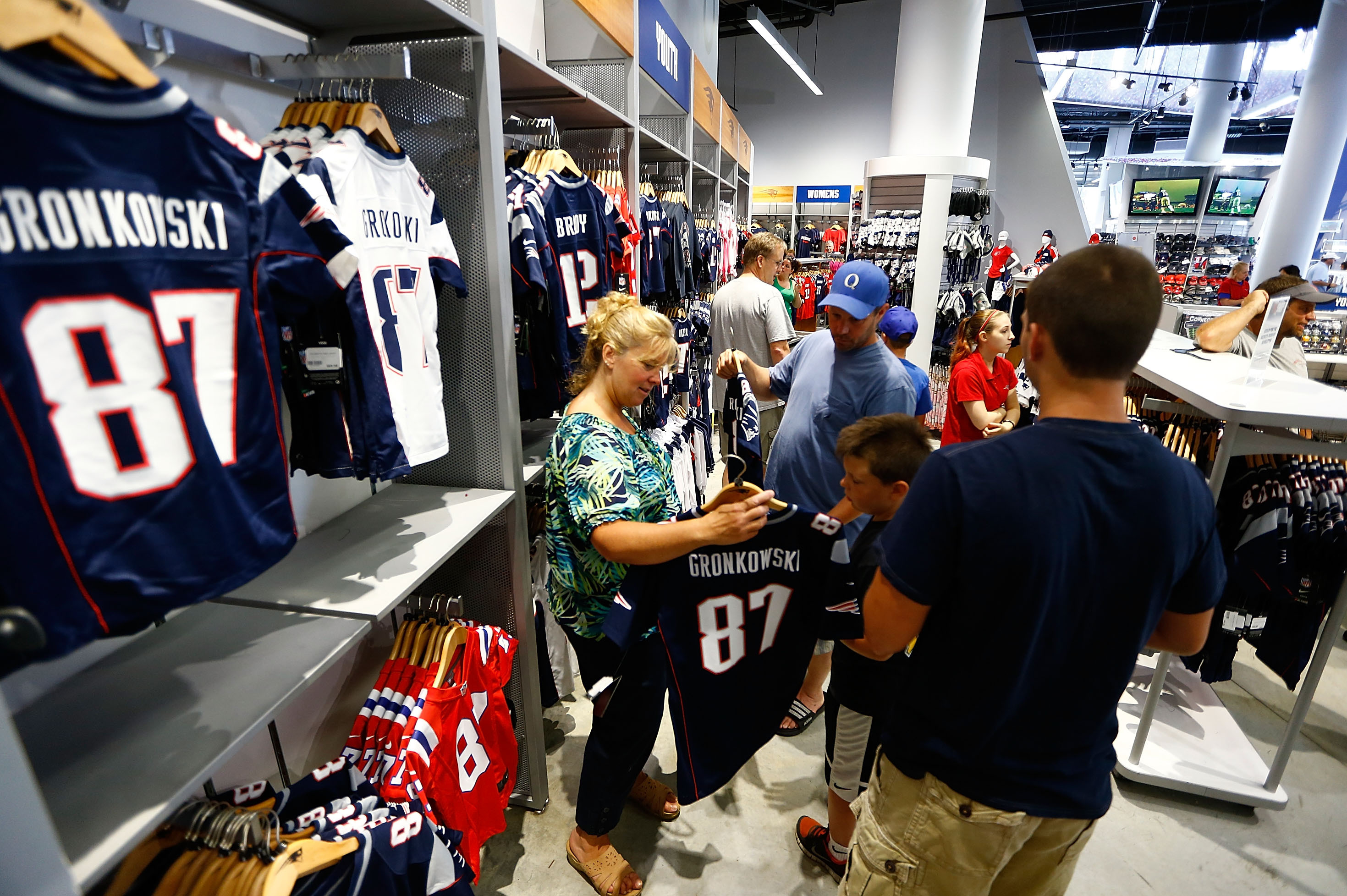 New England Patriots Offer 'Guarantee' for Fans Purchasing New Jerseys, News, Scores, Highlights, Stats, and Rumors