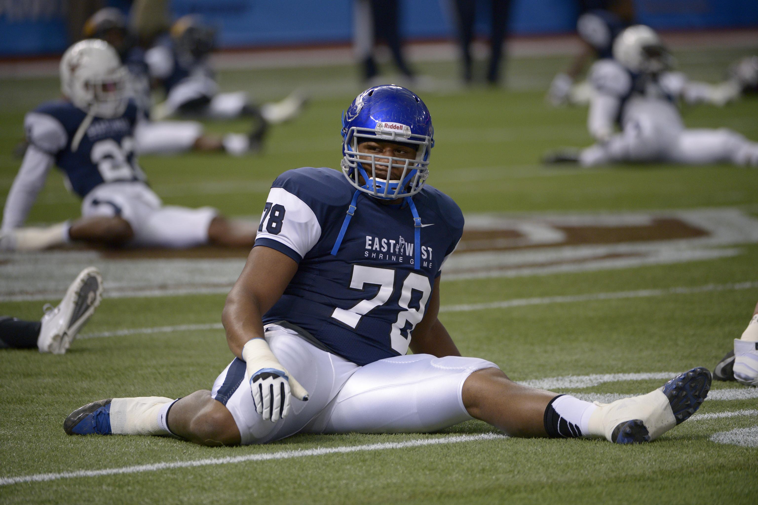 Chicago Bears: Left Tackle Charles Leno Profile