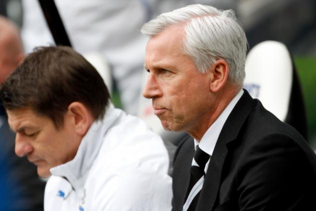 NEWCASTLE, ENGLAND- May 03: Newcastle United manager Alan Pardew on the bench before the Barclays Premier League match between Newcastle United and Cardiff City at St. James' Park on May 03, 2014 in Newcastle upon Tyne, England. (Photo by Richard Sellers/Getty Images)