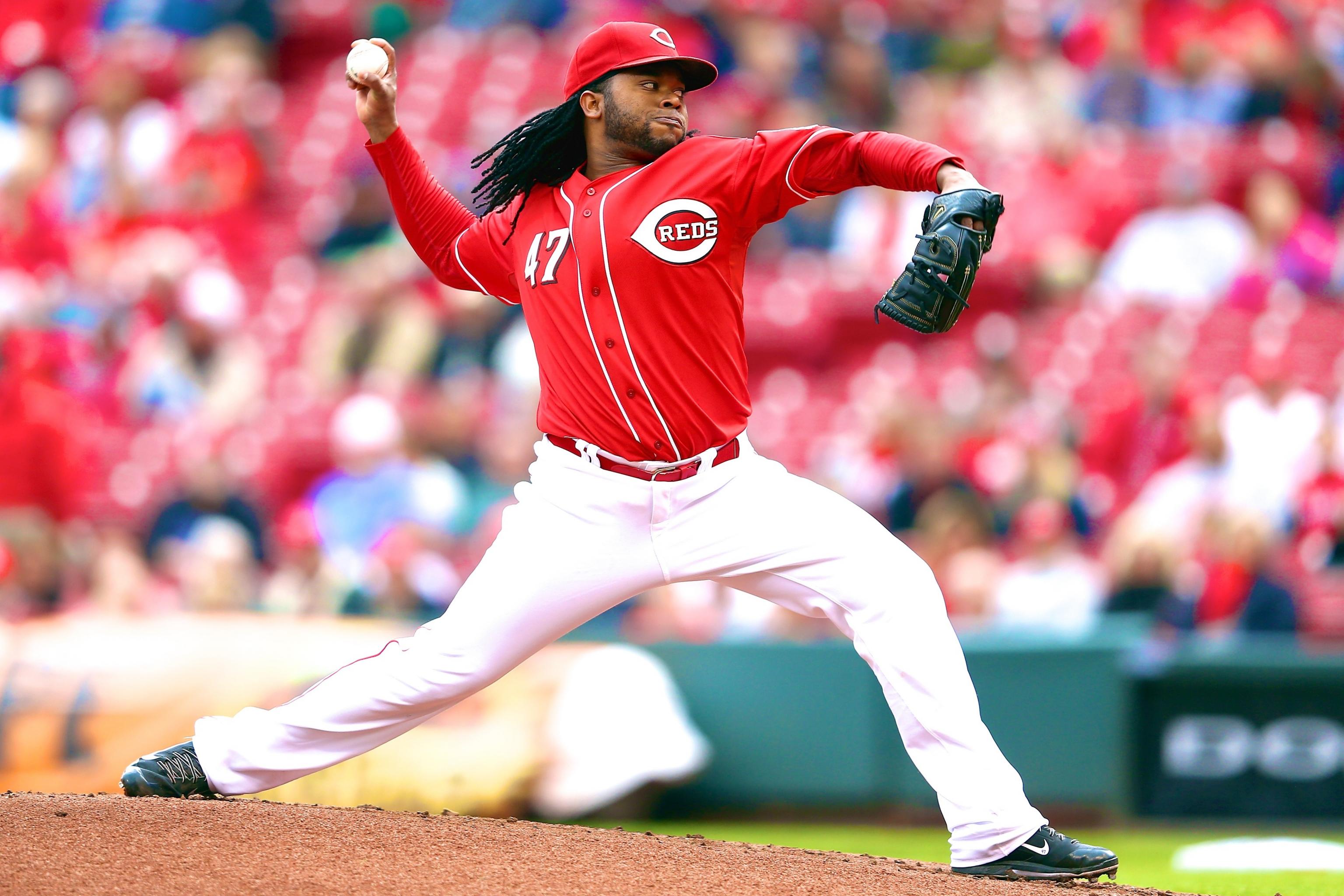 Cueto told he was traded 10 minutes before pitching gem