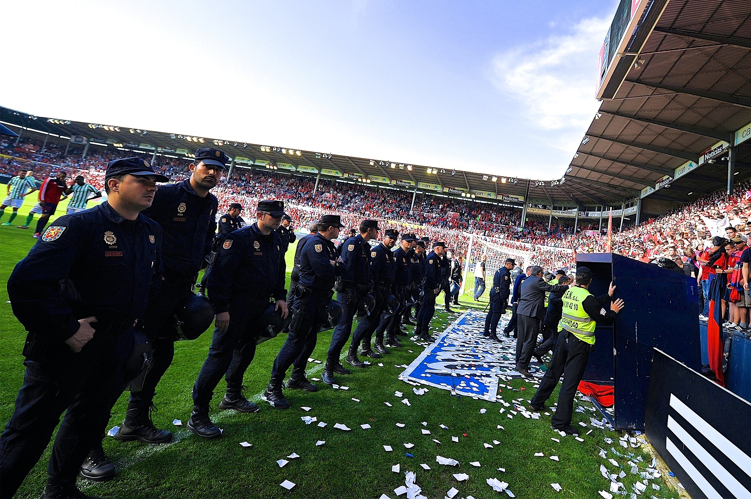 Osasuna Vs Real Betis Restarted After Suspended Play For Collapse Of Stand Bleacher Report Latest News Videos And Highlights