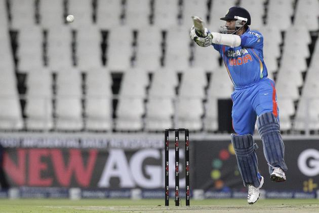 India's batsman Robin Uthappa plays a shot off South Africa's bowler Lonwabo Tsotsobe, unseen, during the Twenty20 International cricket match at the Wanderers stadium in Johannesburg, South Africa, Friday, March 30, 2012. (AP Photo/ Themba Hadebe)