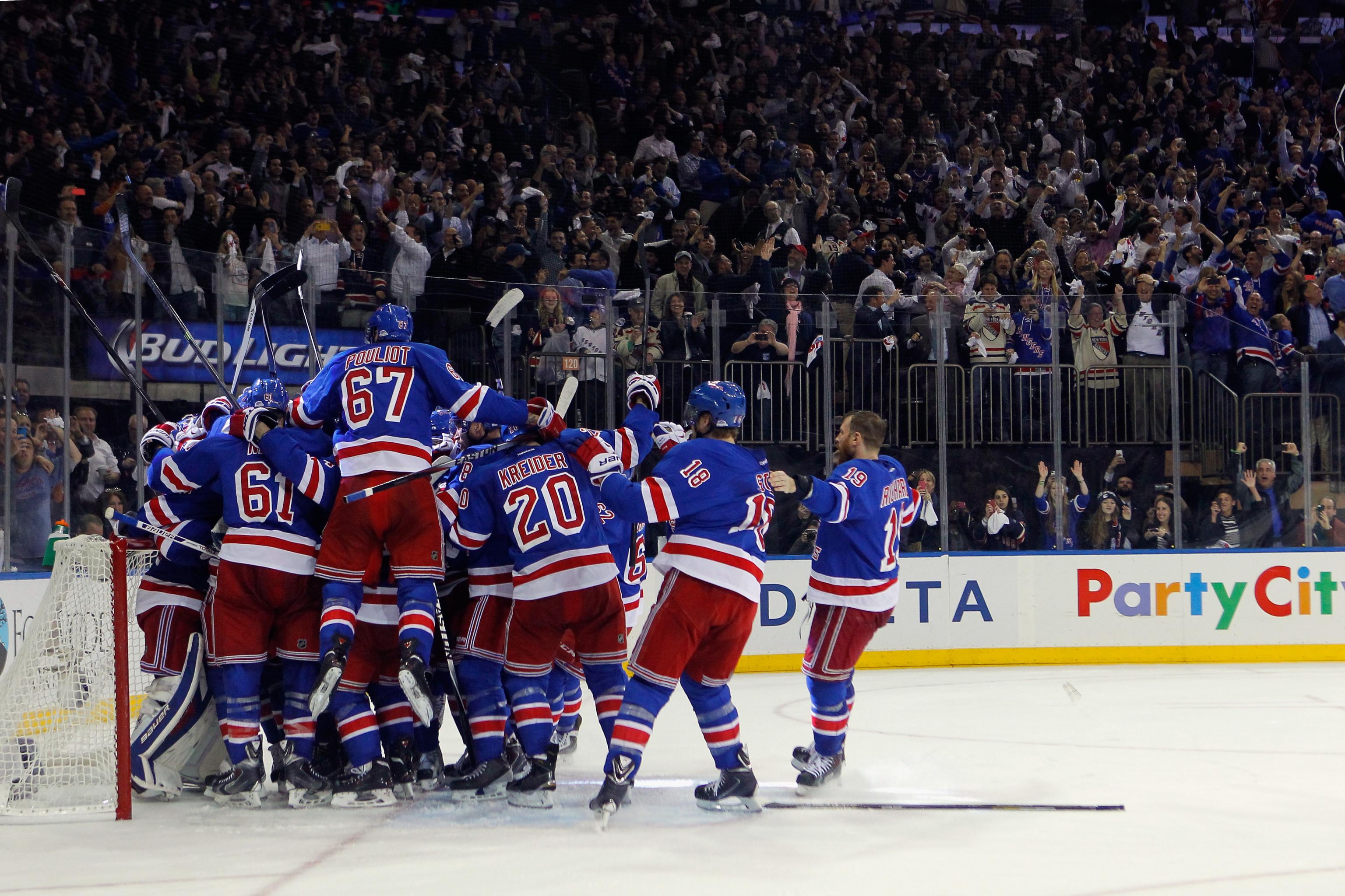 The Los Angeles Kings Win The 2014 Stanley Cup In Dramatic Fashion