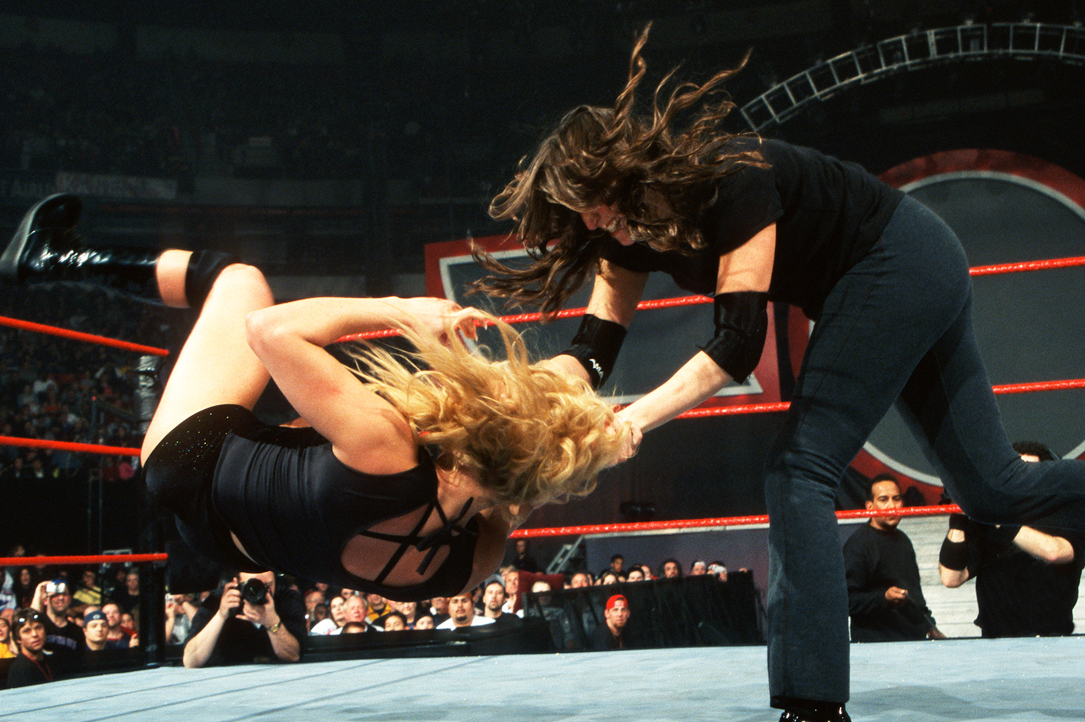 1085px x 722px - WWE Classic of the Week: Stephanie McMahon vs. Trish Stratus, No Way Out  2001 | News, Scores, Highlights, Stats, and Rumors | Bleacher Report
