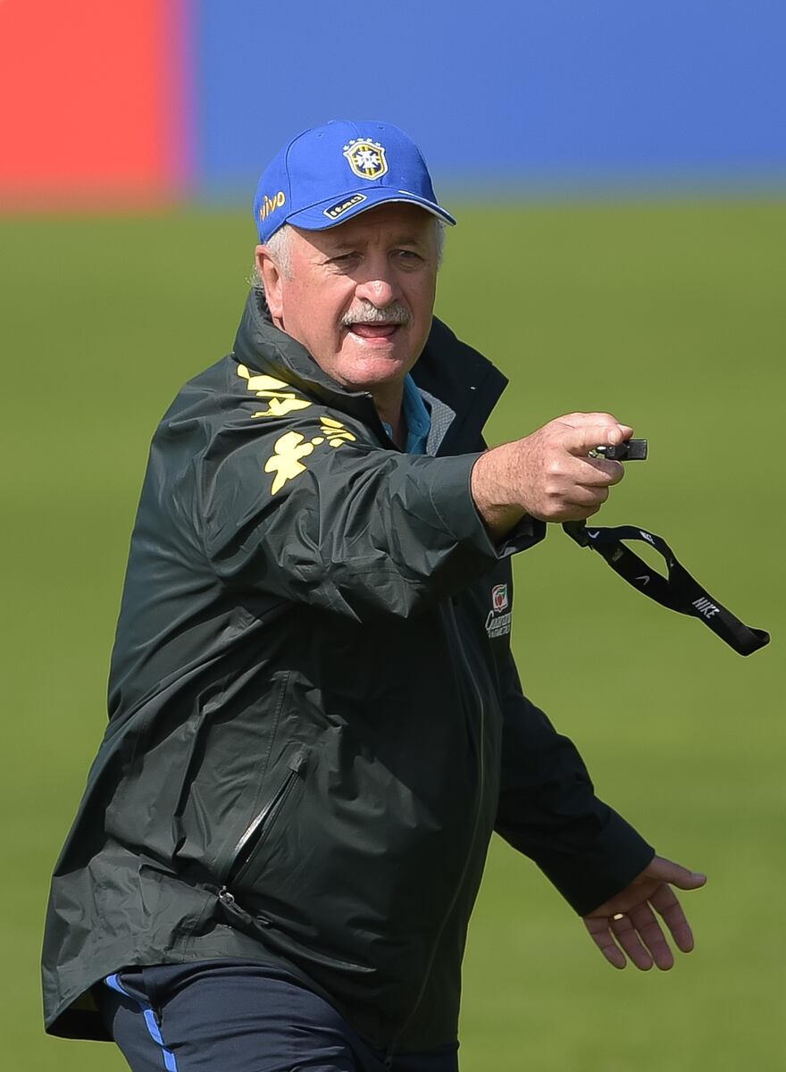 Luiz Felipe Scolari Considers Brazil Options in World Cup Preparations