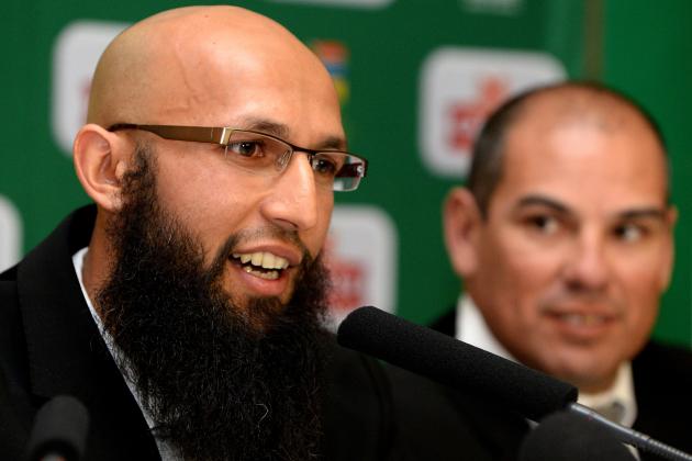JOHANNESBURG, SOUTH AFRICA - JUNE 03: Hashim Amla during the South African national cricket team Test captain and squad announcement at Sandton Convention Centre on June 03, 2014 in Johannesburg, South Africa. (Photo by Duif du Toit/Gallo Images/Getty Images)