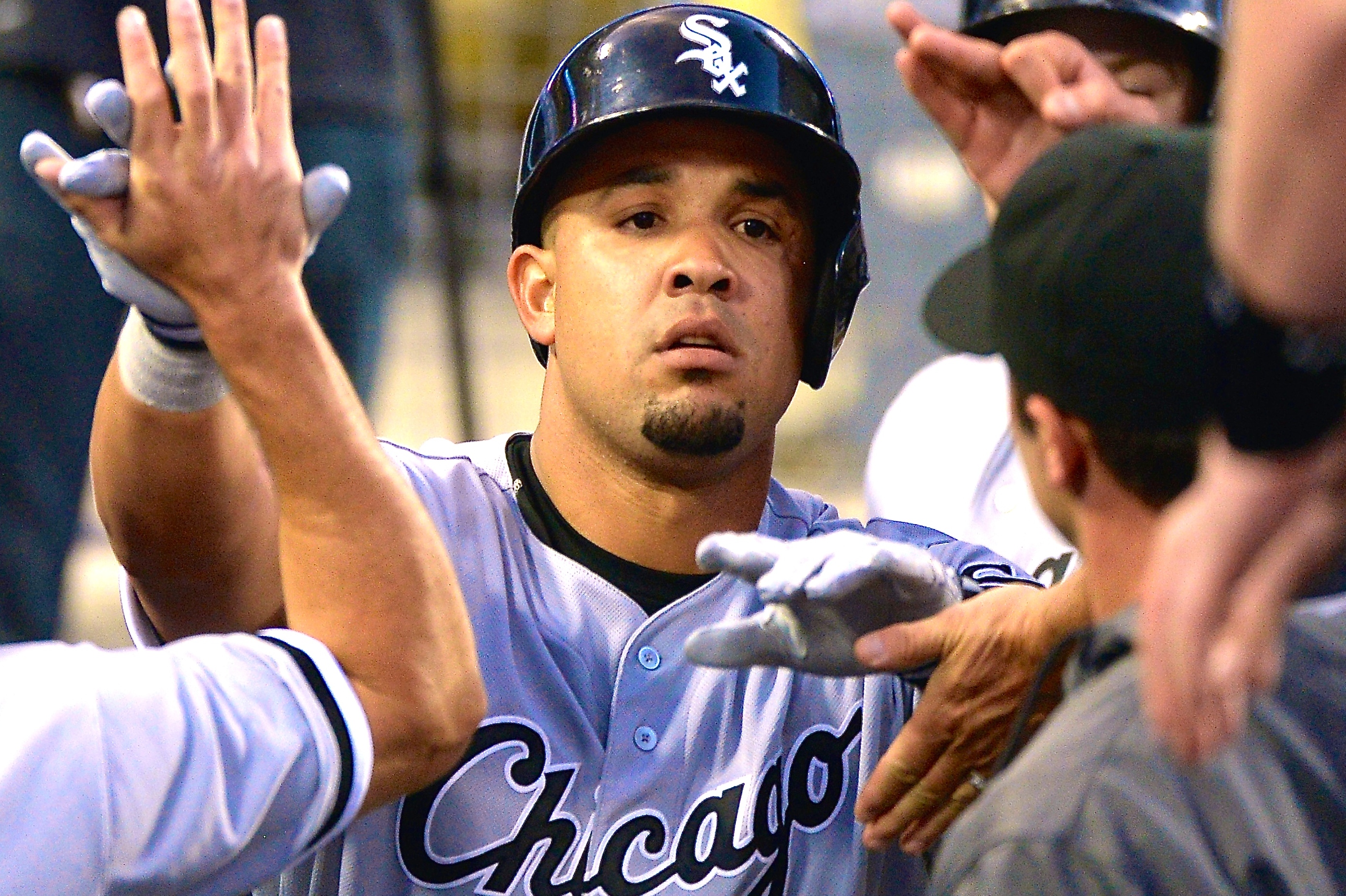 White Sox' Jose Abreu misses start with injury that 'looked like an air  hose stuck in his thumb