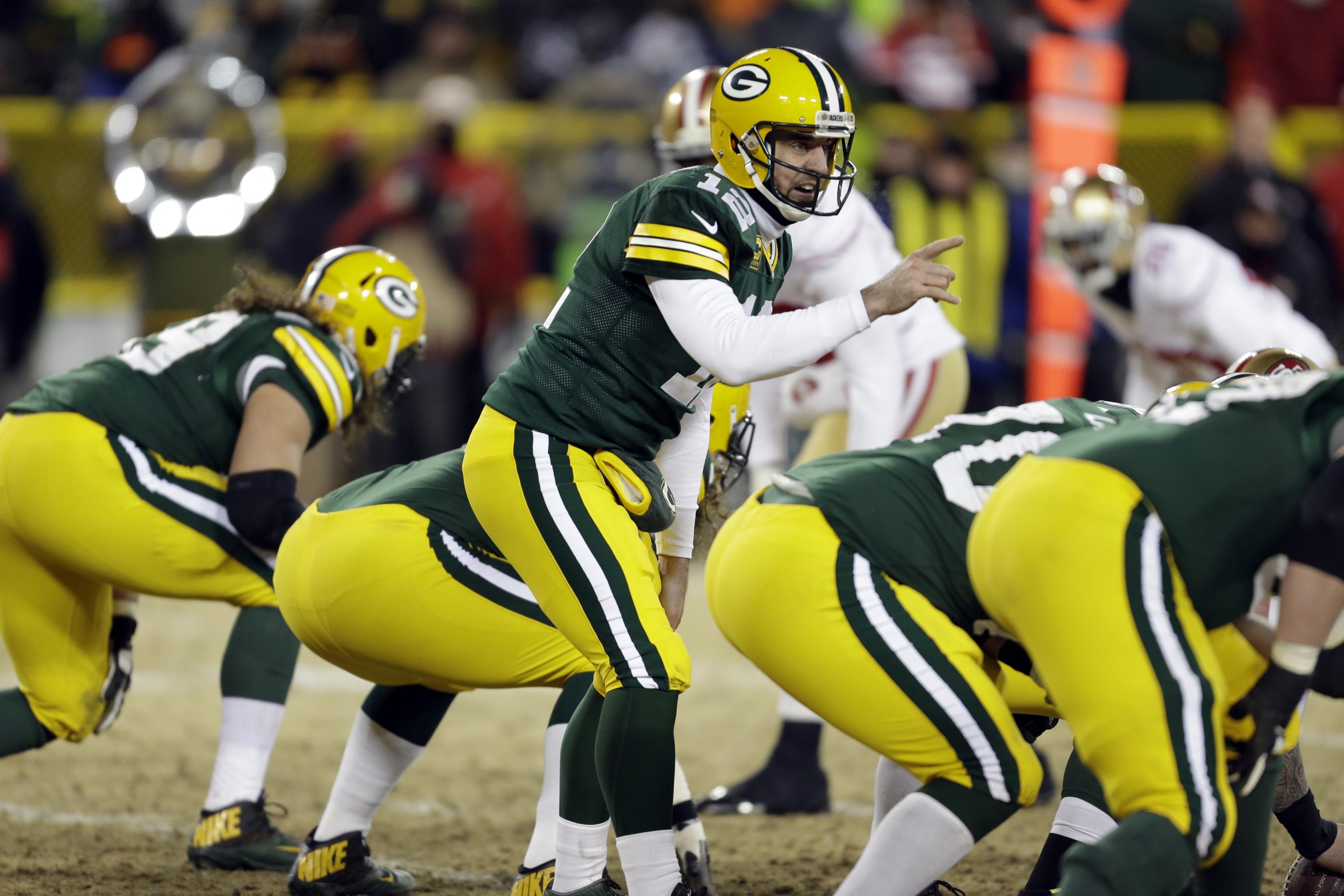 Packers: Stout defense, Eddie Lacy help Green Bay run down spot in playoffs