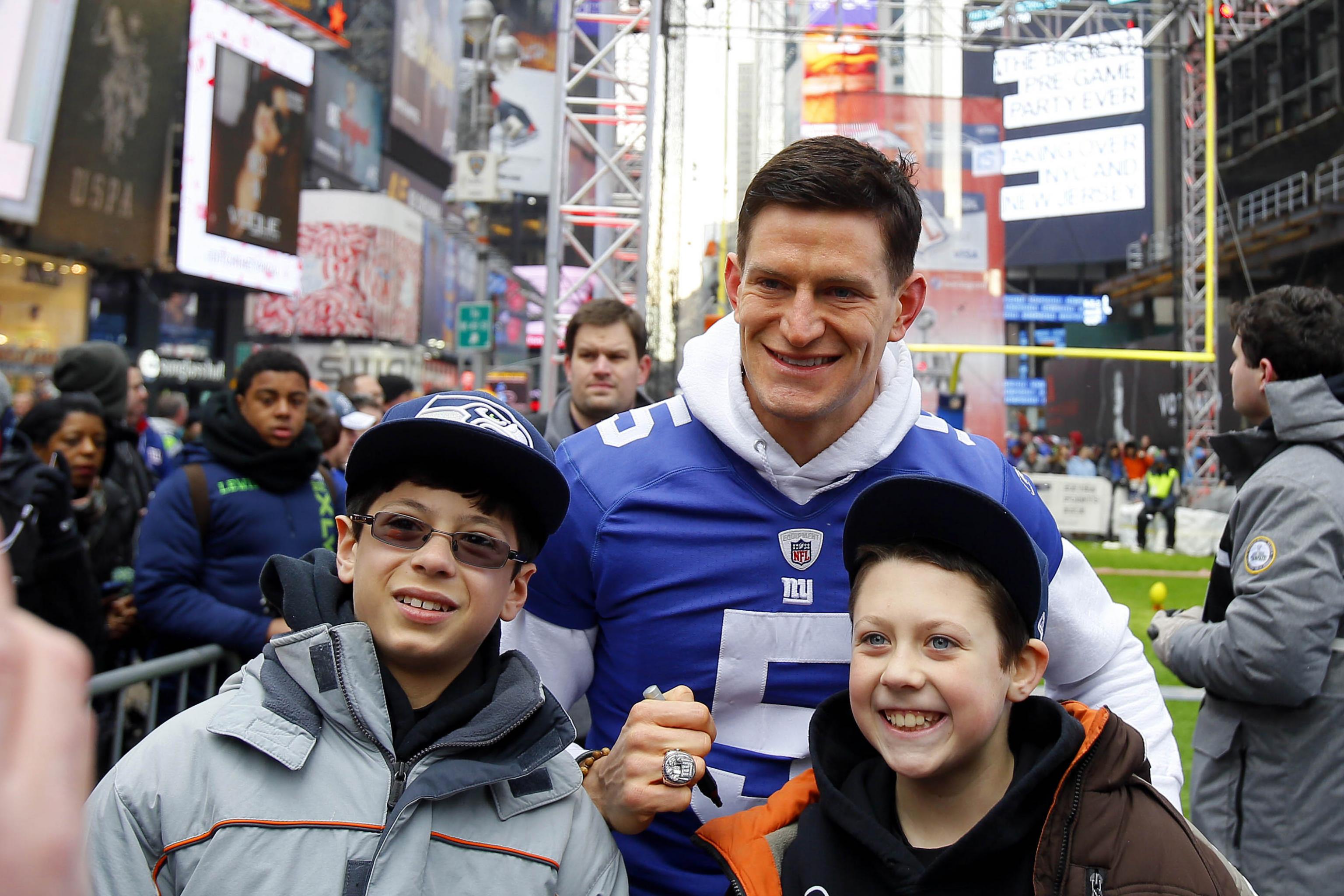 Dickinson High School has fantasy football prom with Giants punter  Weatherford (PHOTOS) 