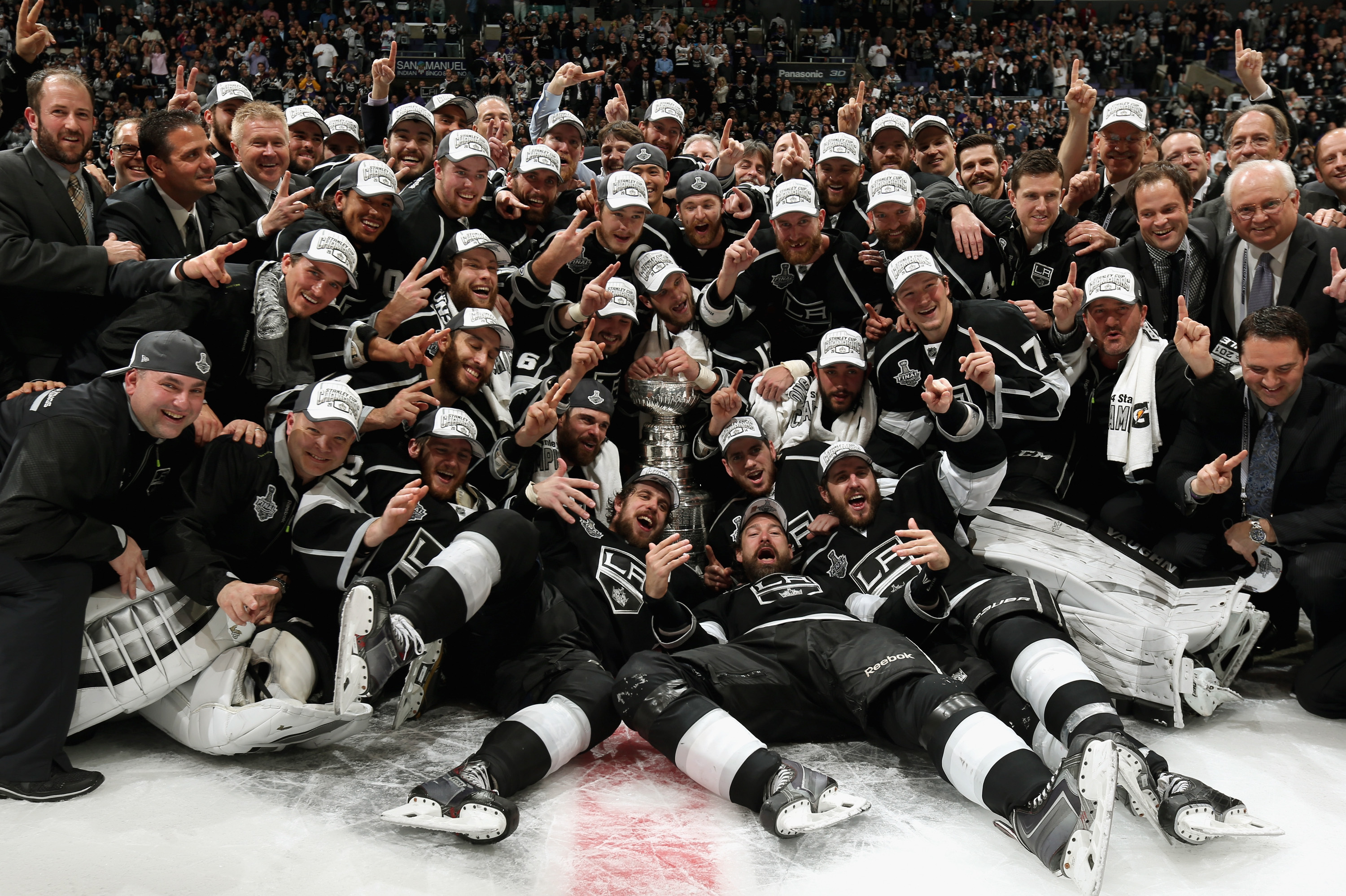 L.A. Kings Fans Celebrate The Team's Stanley Cup Victory - LA Kings Insider
