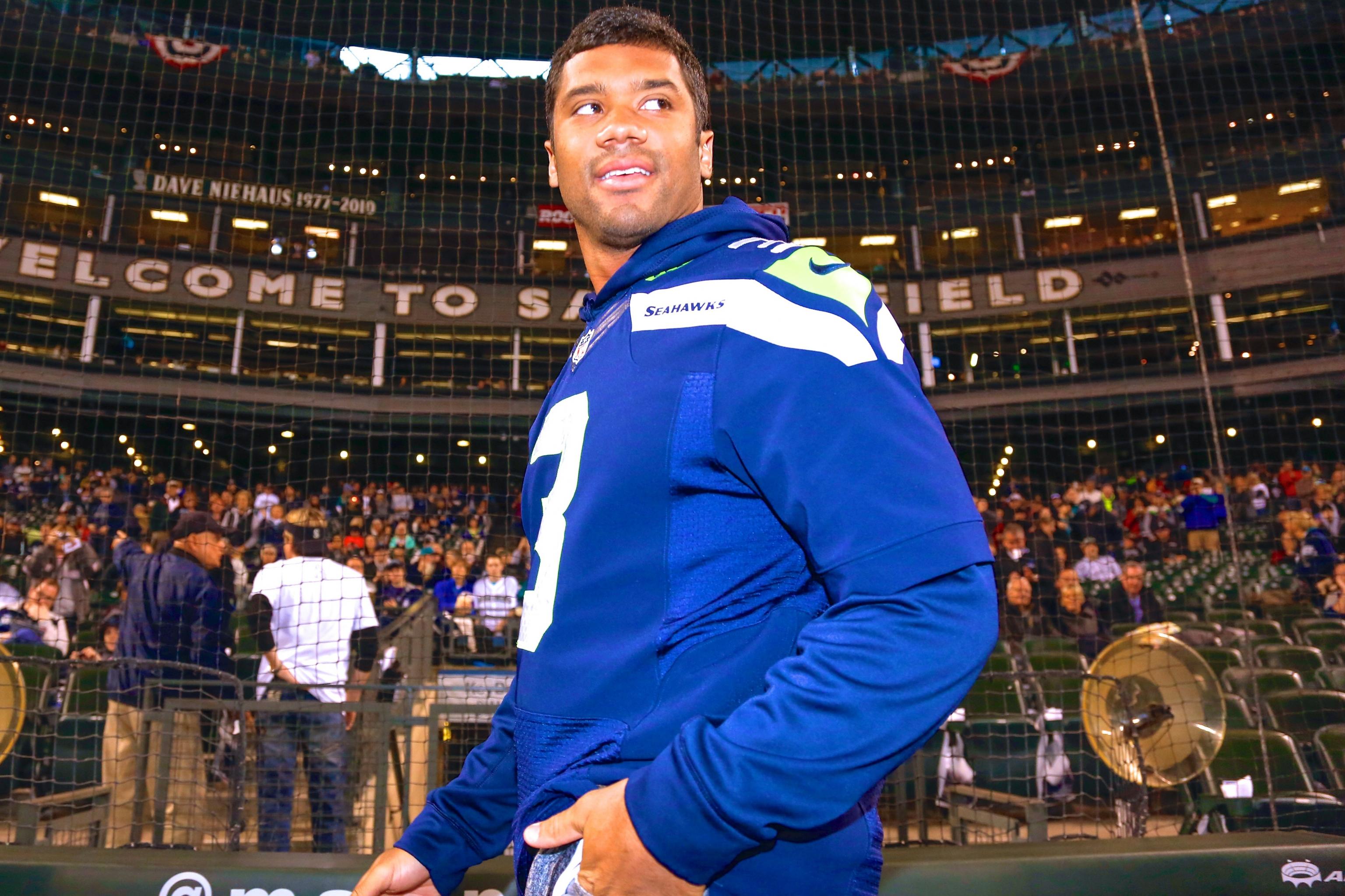 Russell Wilson's arrival makes Broncos tickets a hot commodity