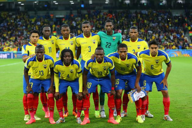 CURITIBA, BRAZIL - JUNE 20: Ecuador pose for a team photo prior to the 2014 FIFA World Cup Brazil Group E match between Honduras and Ecuador at Arena da Baixada on June 20, 2014 in Curitiba, Brazil. (Photo by Jamie Squire/Getty Images)