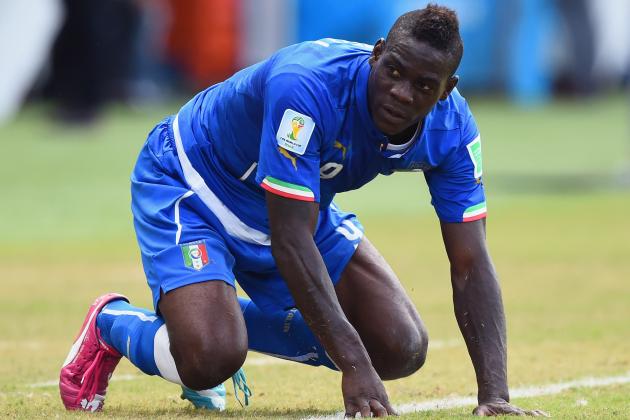 NATAL, BRAZIL - JUNE 24: Mario Balotelli of Italy reacts during the 2014 FIFA World Cup Brazil Group D match between Italy and Uruguay at Estadio das Dunas on June 24, 2014 in Natal, Brazil. (Photo by Matthias Hangst/Getty Images)