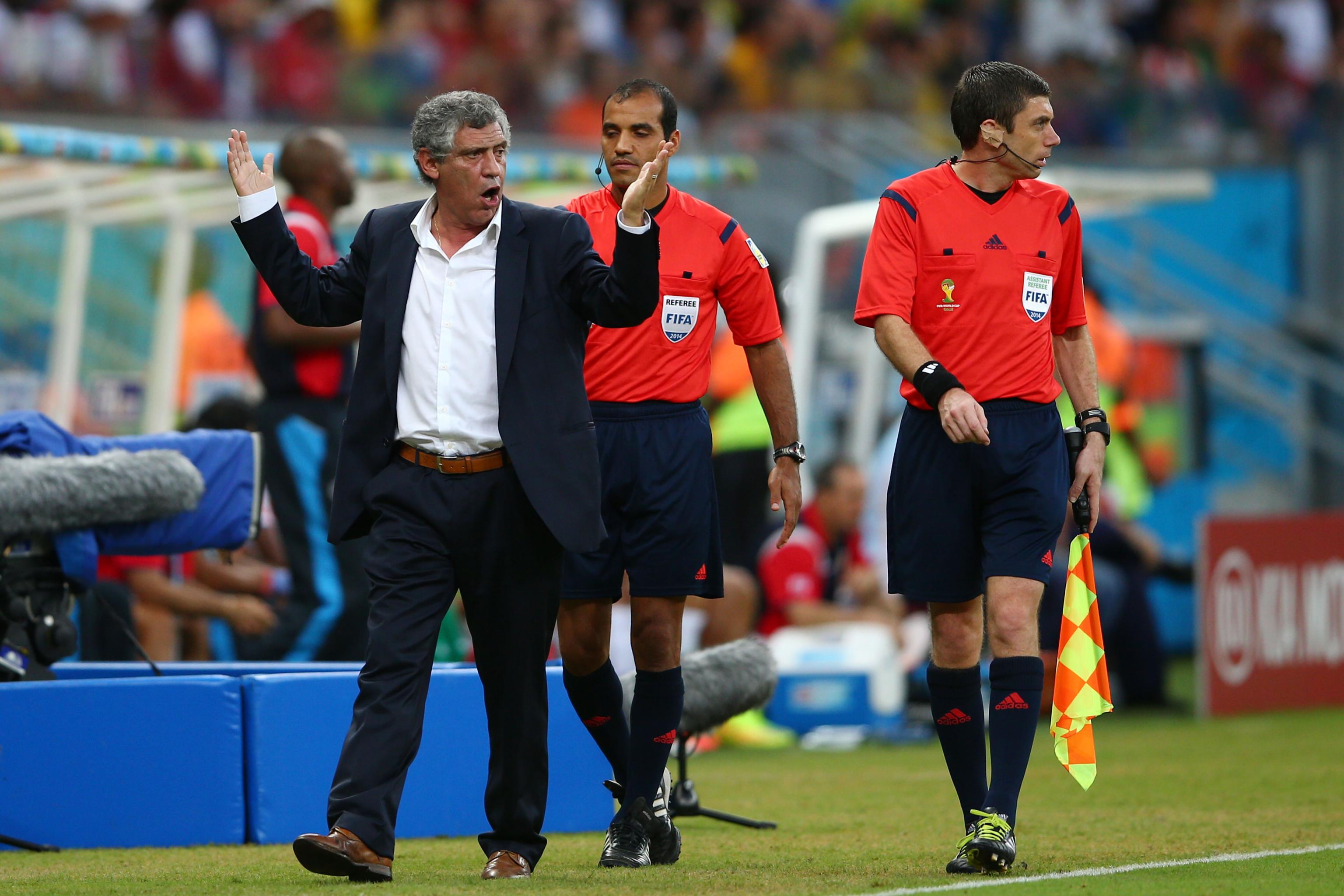 Greece Manager Fernando Santos Sent off Before Penalty Kicks vs. Costa Rica  | News, Scores, Highlights, Stats, and Rumors | Bleacher Report