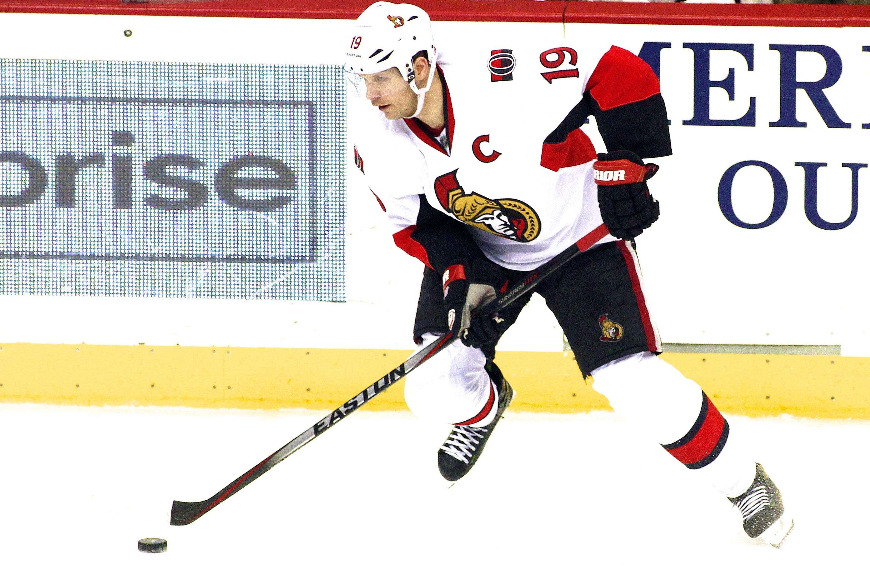 Jason Spezza has signed a one-year contract extension with the