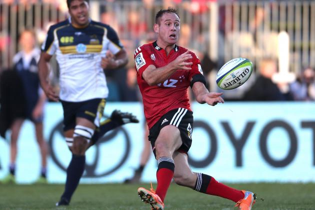 CHRISTCHURCH, NEW ZEALAND - MAY 03: Andy Ellis of Crusaders looks to pass during the round 12 Super Rugby match between the Crusaders and the Brumbies at AMI Stadium on May 3, 2014 in Christchurch, New Zealand.  (Photo by Martin Hunter/Getty Images)