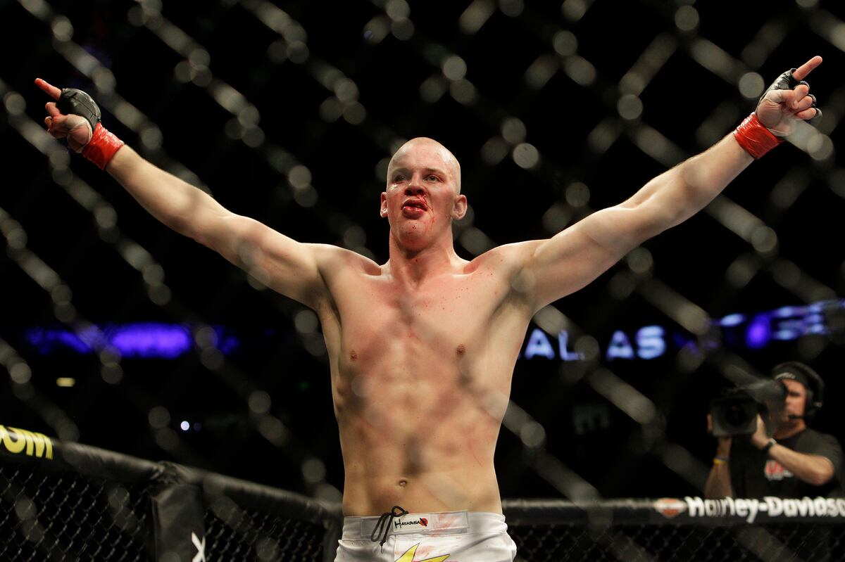 Stefan Struve Determined To Make A Triumphant Return At Ufc 175 Bleacher Report Latest News Videos And Highlights