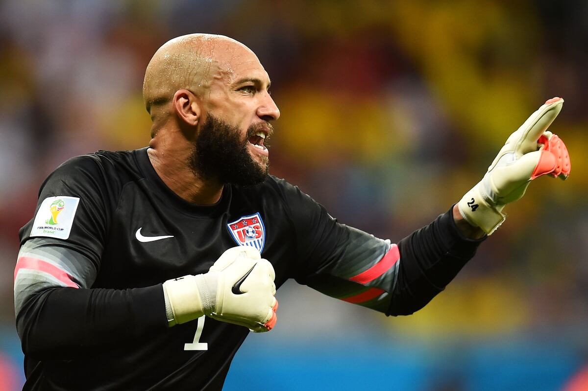 Why USMNT Goalkeeper Tim Howard Must Stay on for 2018