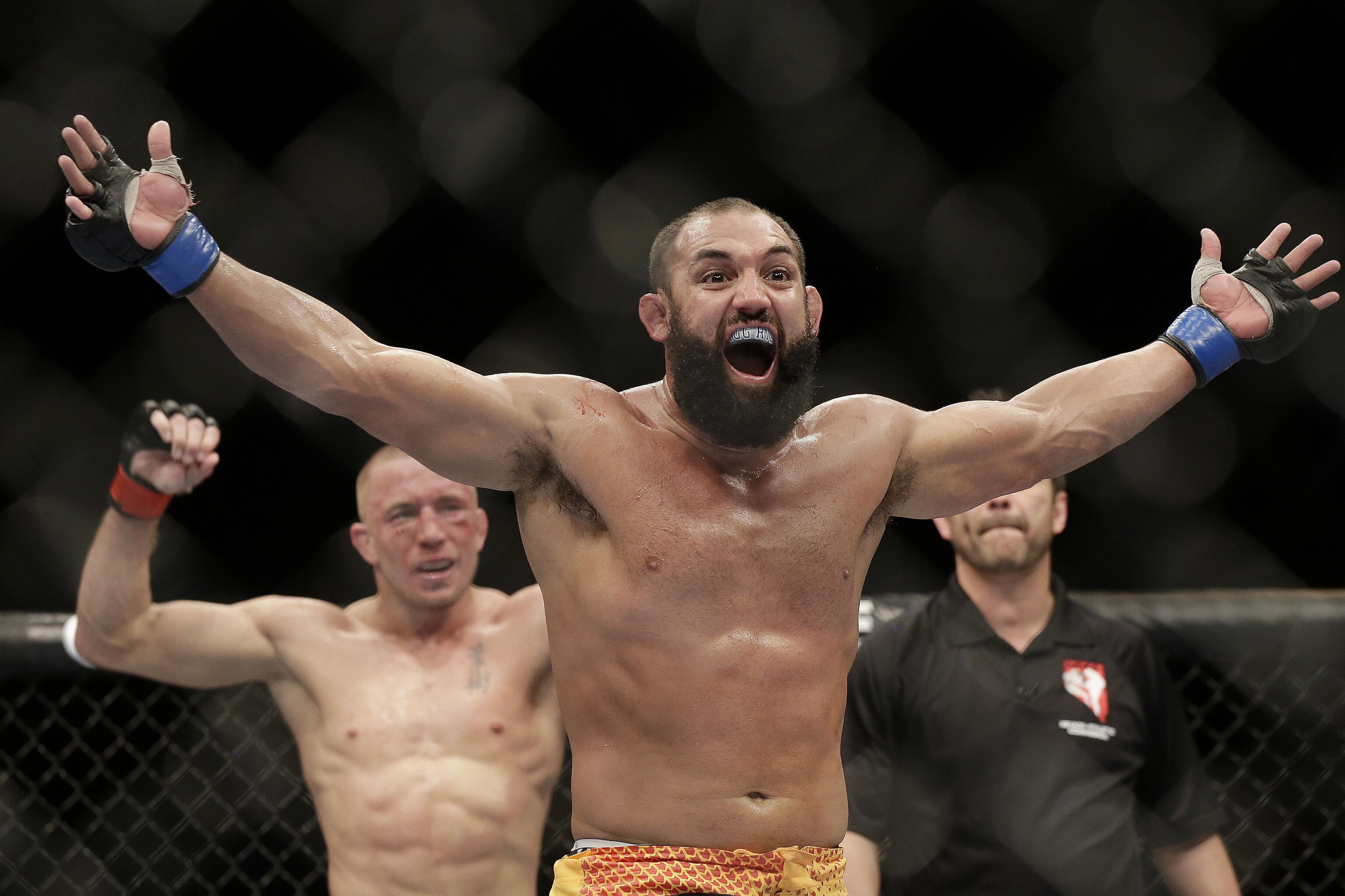 Johny Hendricks Added Weight Won T Help Georges St Pierre In