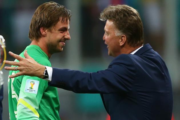 SALVADOR, BRAZIL - JULY 05: Goalkeeper Tim Krul of the Netherlands celebrates with head coach Louis van Gaal after making a save to defeat Costa Rica in a penalty shootout during the 2014 FIFA World Cup Brazil Quarter Final match between the Netherlands and Costa Rica at Arena Fonte Nova on July 5, 2014 in Salvador, Brazil.  (Photo by Michael Steele/Getty Images)