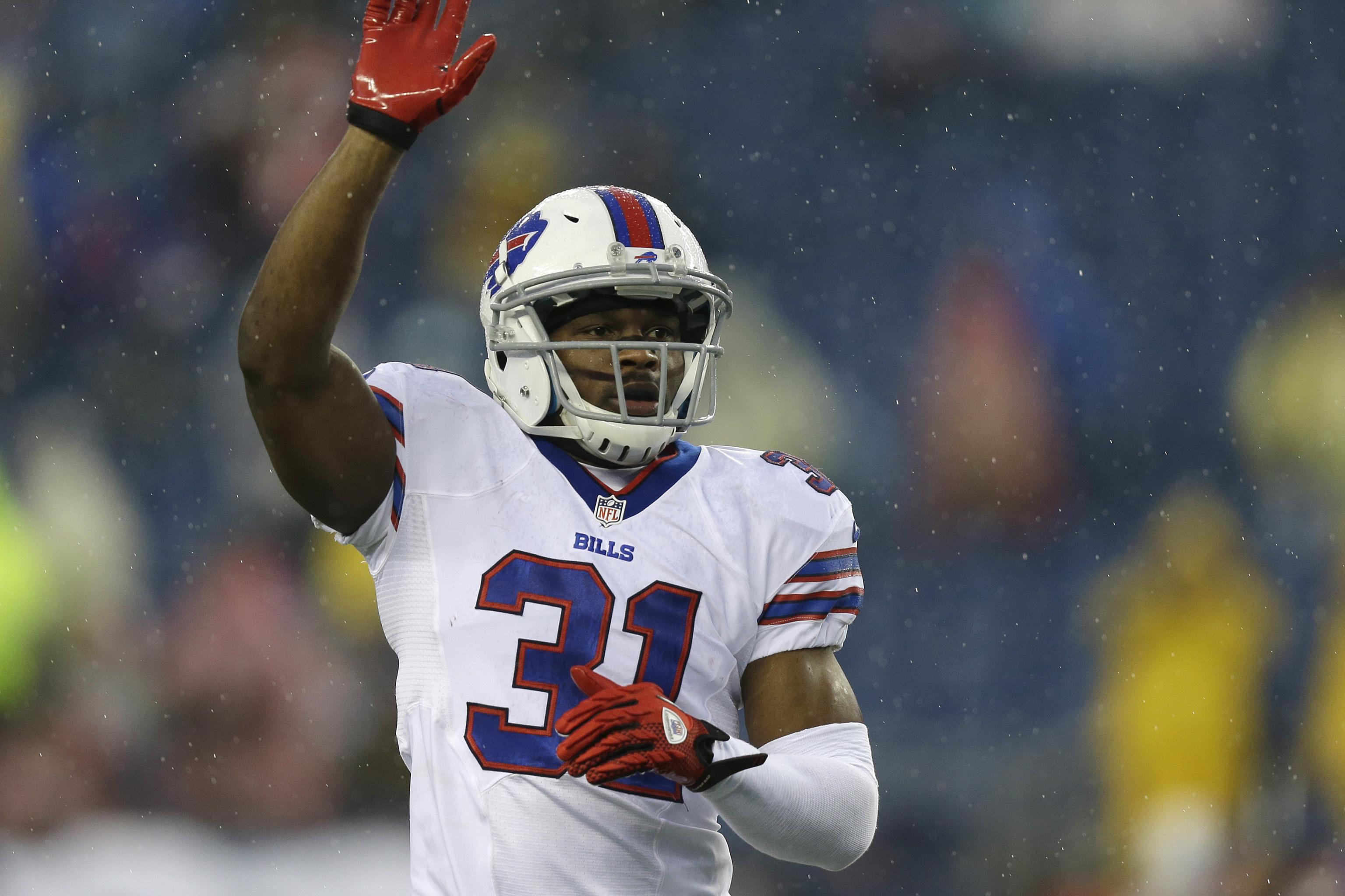 Buffalo Bills defensive back Jairus Byrd (31) runs back an