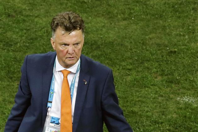 Netherlands' head coach Louis van Gaal returns to the bench during the extra time of the World Cup semifinal soccer match between the Netherlands and Argentina at the Itaquerao Stadium in Sao Paulo Brazil, Wednesday, July 9, 2014. (AP Photo/Hassan Ammar)