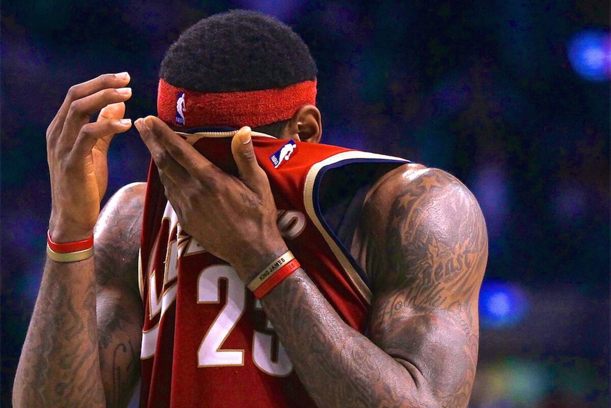 Dan Gilbert s LeBron James Letter Reportedly Impacting Superstar s 