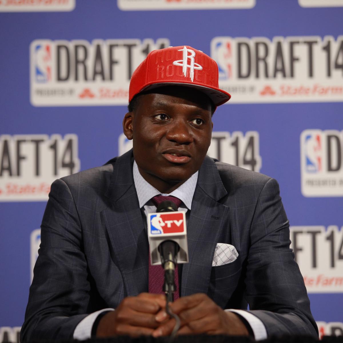 Clint Capela, Rockets Reportedly in Contract Dispute After Chris Bosh's Decision ...
