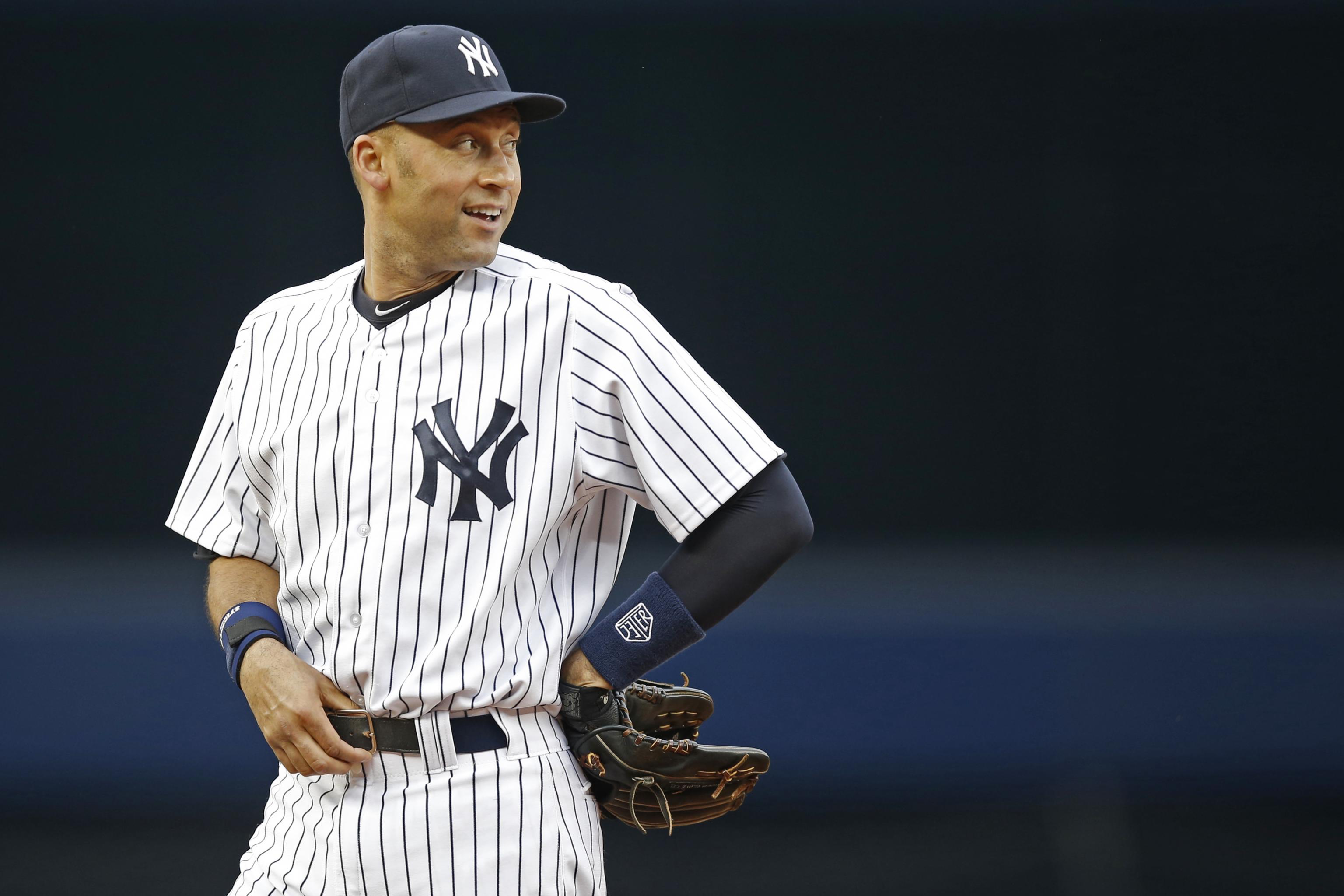 Jeter returns as Yankees honor 1998 team at Old Timers' Day – Trentonian