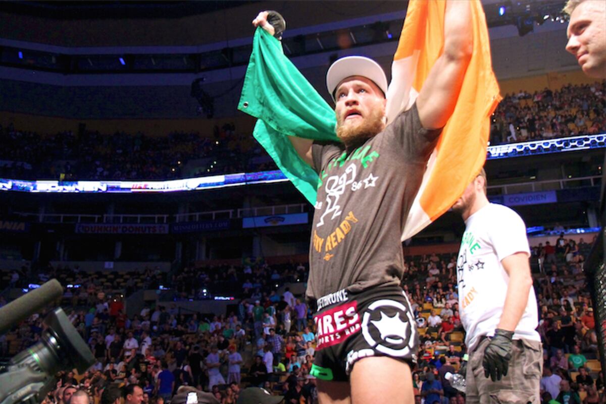UFC Fight Night 46 Live Results, Play-by-Play and Main-Card Highlights | Bleacher Report ...