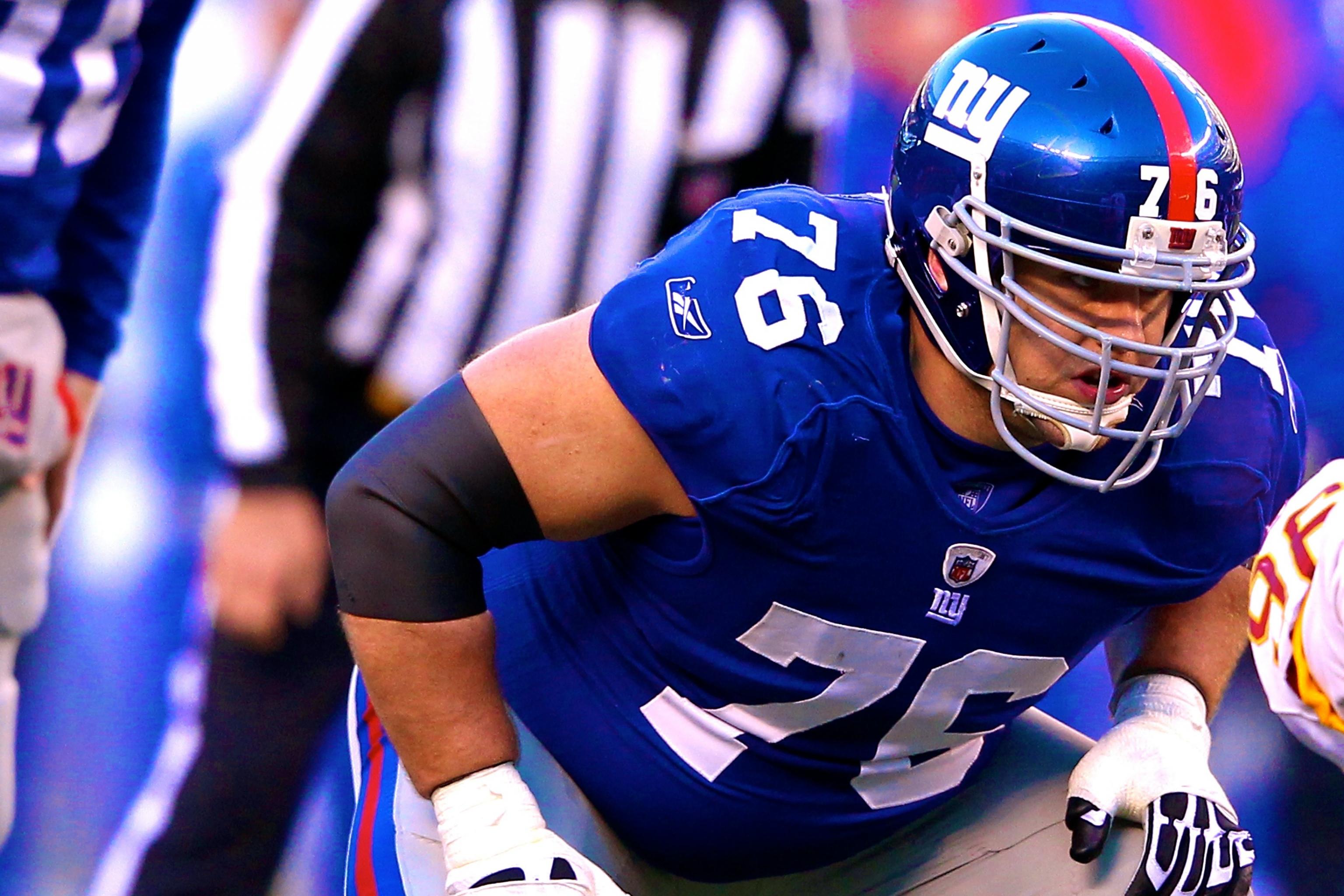 05 September 2012: New York Giants guard Chris Snee (76) during a