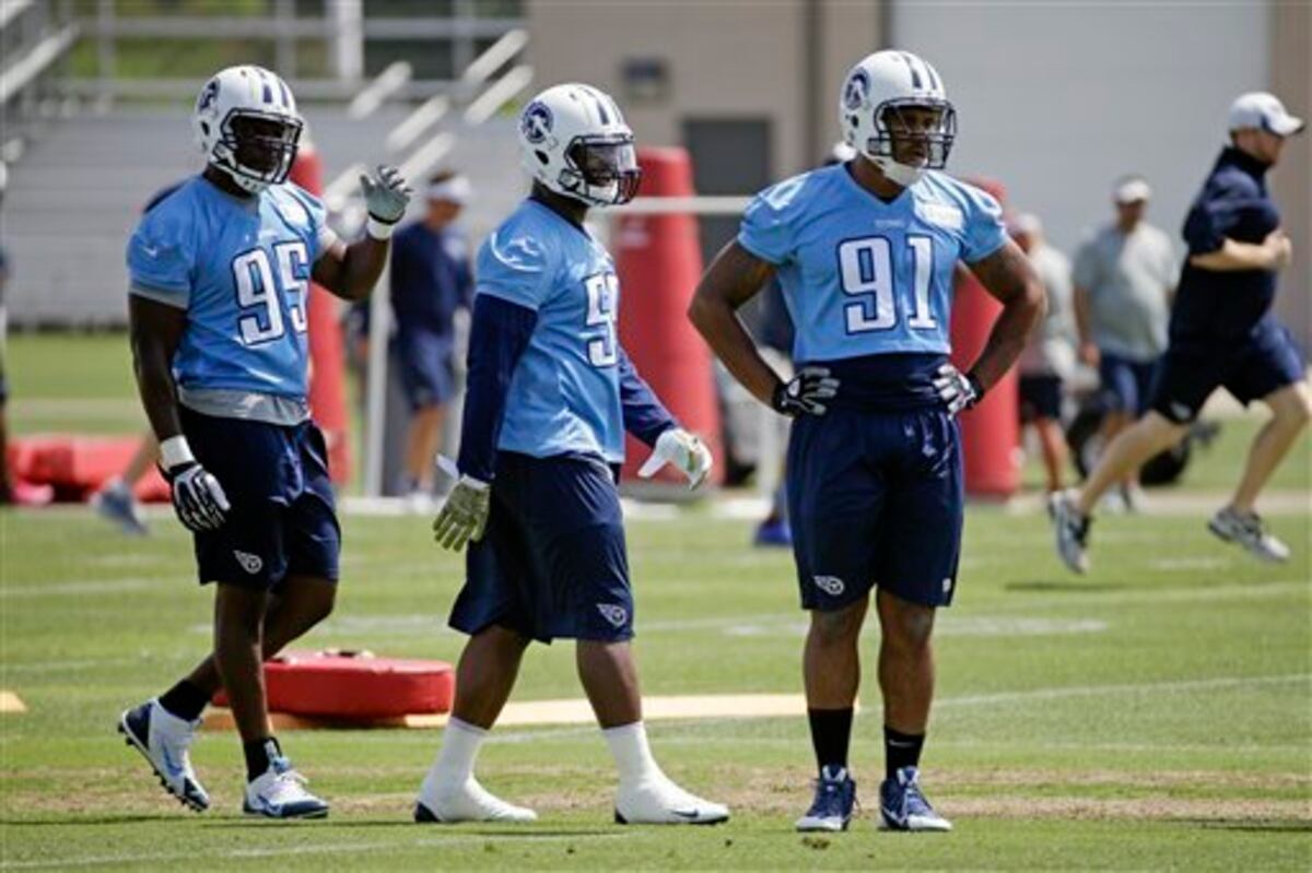 Tennessee Titans Training Camp Day 2S Skirmish And Simmons Game Changing Stat - sokkzk7