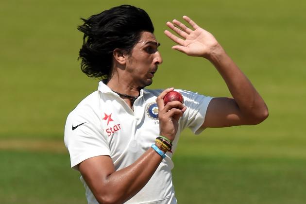 LONDON, ENGLAND - JULY 18: India bowler Ishant Sharma in action during day two of 2nd Investec Test match between England and India at Lord's Cricket Ground on July 18, 2014 in London, United Kingdom.  (Photo by Stu Forster/Getty Images)