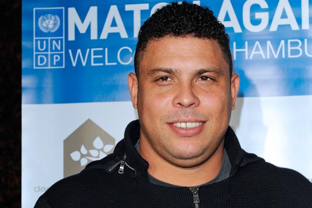 HAMBURG, GERMANY - DECEMBER 13:  Ronaldo Luis Nazario de Lima (Ronaldo) attends the  After Match Dinner of 'Match against Poverty' at the Restaurant 'Das weisse Haus' on December 13, 2011 in Hamburg, Germany.  (Photo by Christian Augustin/Getty Images)