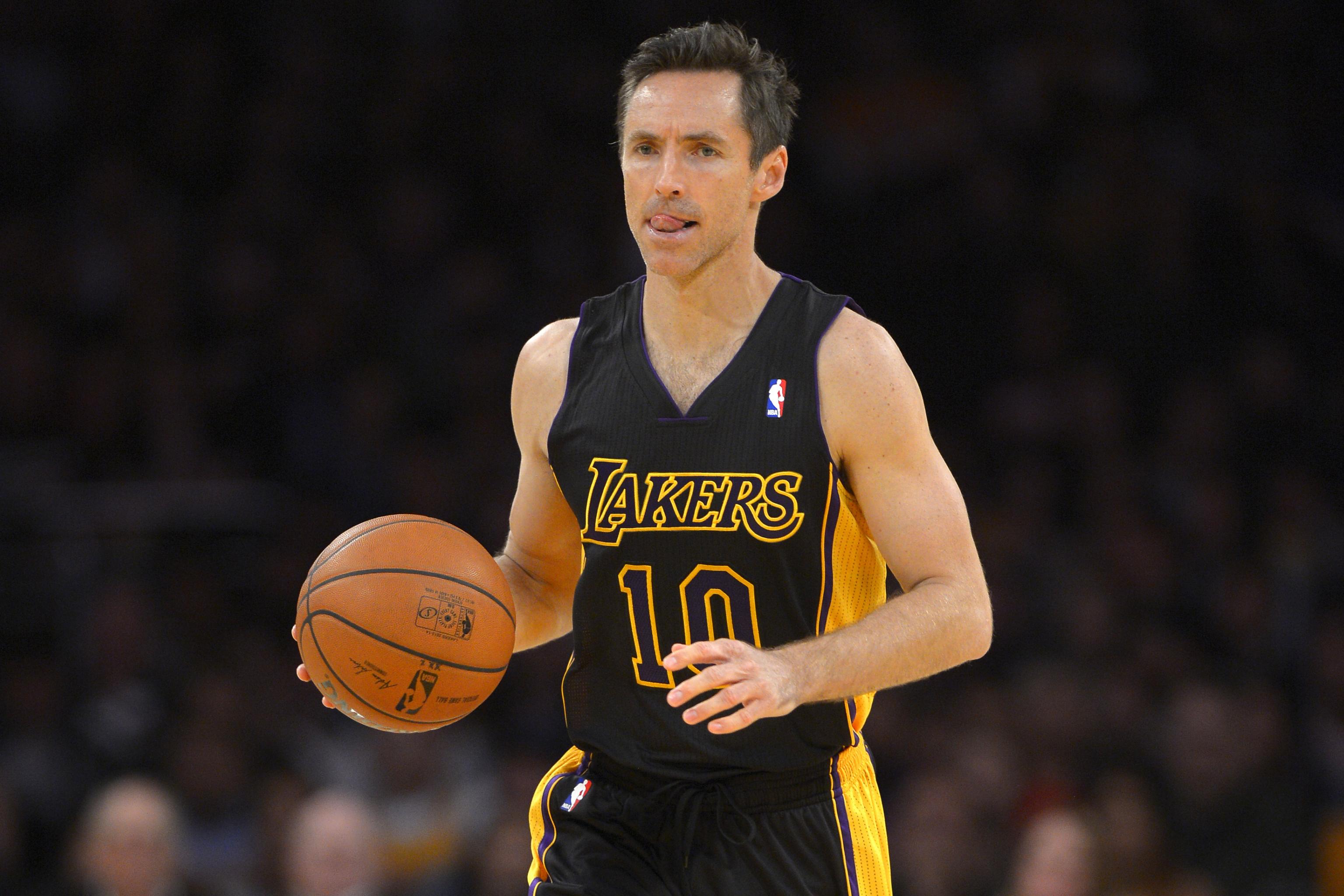 Steve Nash adjusting to new role on Lakers as he nears age 40