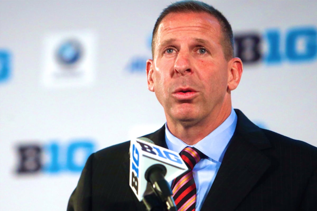 Uclas Deshaun Foster His Epic Big Ten Media Day Moment - pab6hnu
