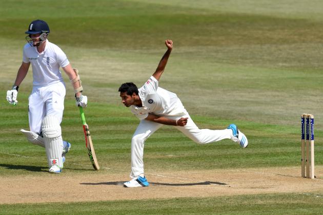 SOUTHAMPTON, ENGLAND - JULY 30:  India bowler Bhuvneshwar Kumar in action during day four of the 3rd Investec Test  match between England and India at Ageas Bowl on July 30, 2014 in Southampton, England.  (Photo by Stu Forster/Getty Images)