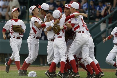 Hawaii advances in the Little League World Series via 11-1 rout of  Washington