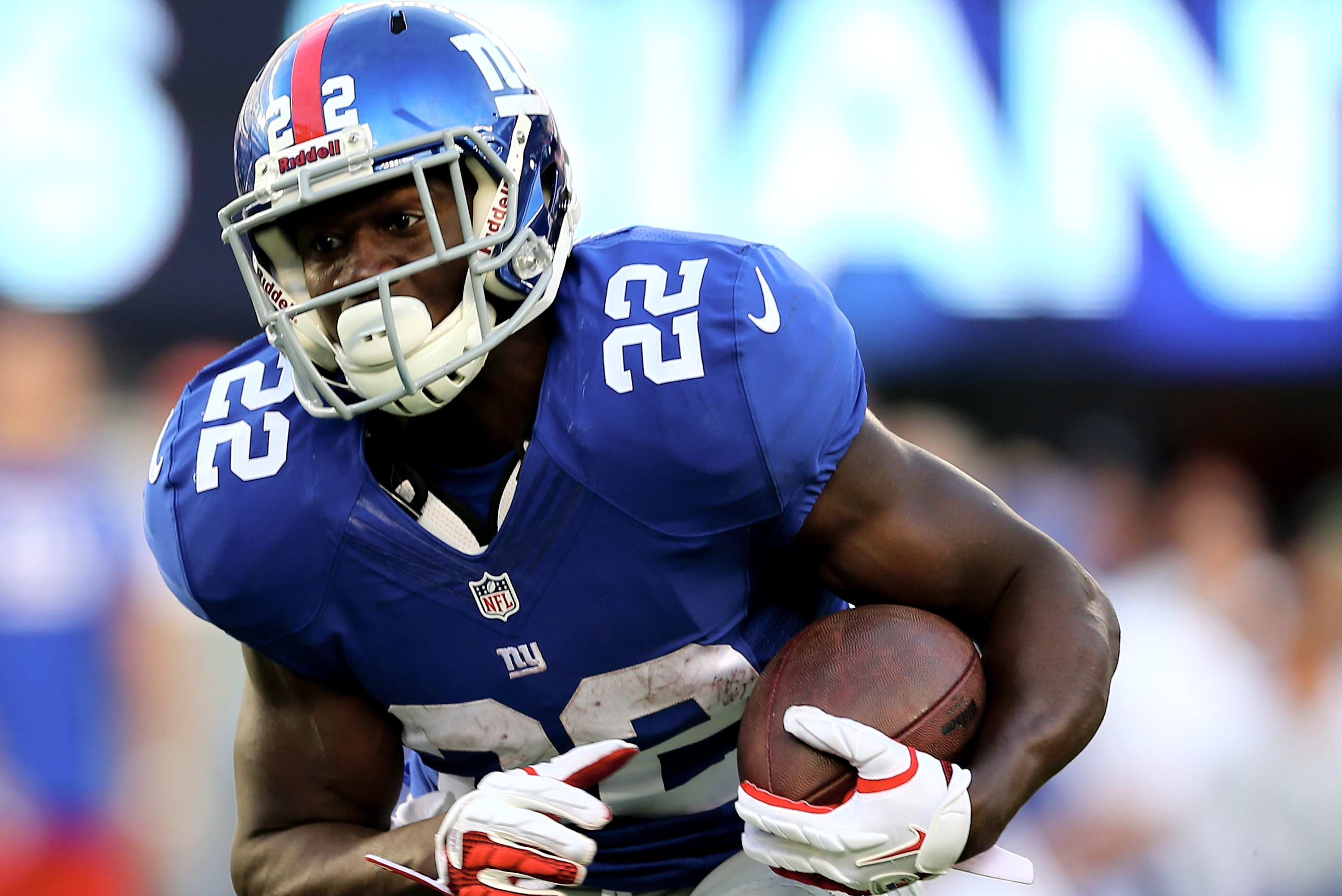 September 15, 2013: New York Giants running back David Wilson (22) carries  the ball during a week 2 NFL matchup between the Denver Broncos and the New  Stock Photo - Alamy