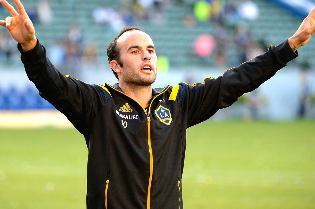 Landon donovan goals picture