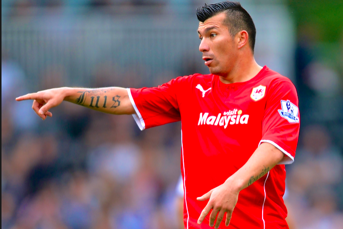 Chile midfielder Medel joins Inter Milan from Cardiff City
