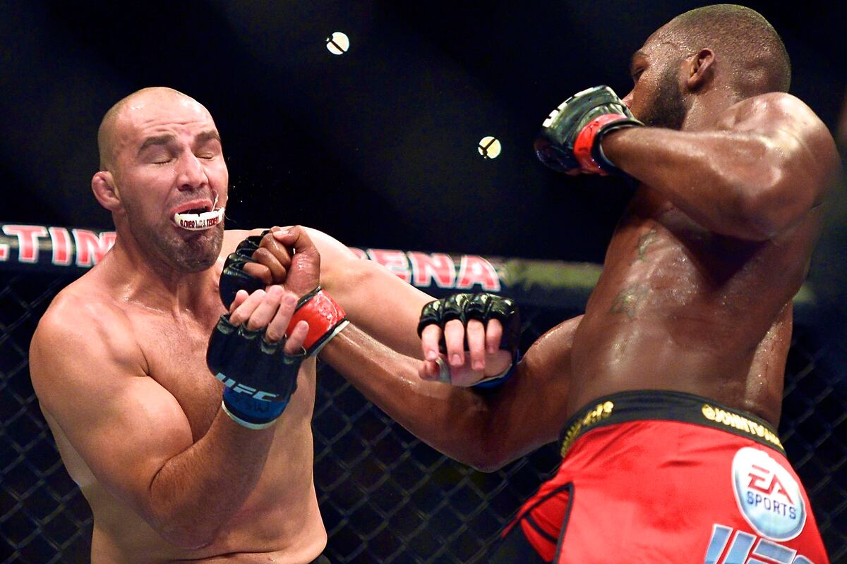 Jon Jones On Eye Pokes I Don T Believe It S Dirty Bleacher Report Latest News Videos And Highlights