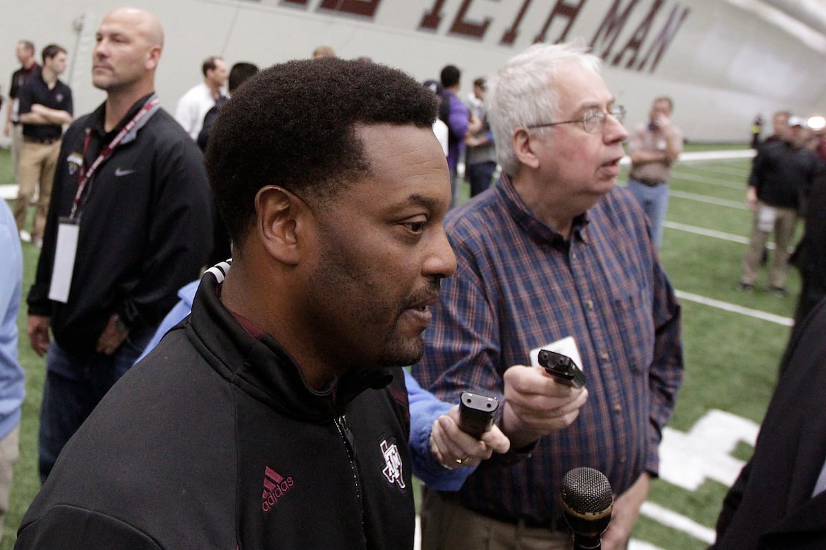 Texas A&M Football: Week 2 Fall Camp Stock Report | Bleacher Report ...